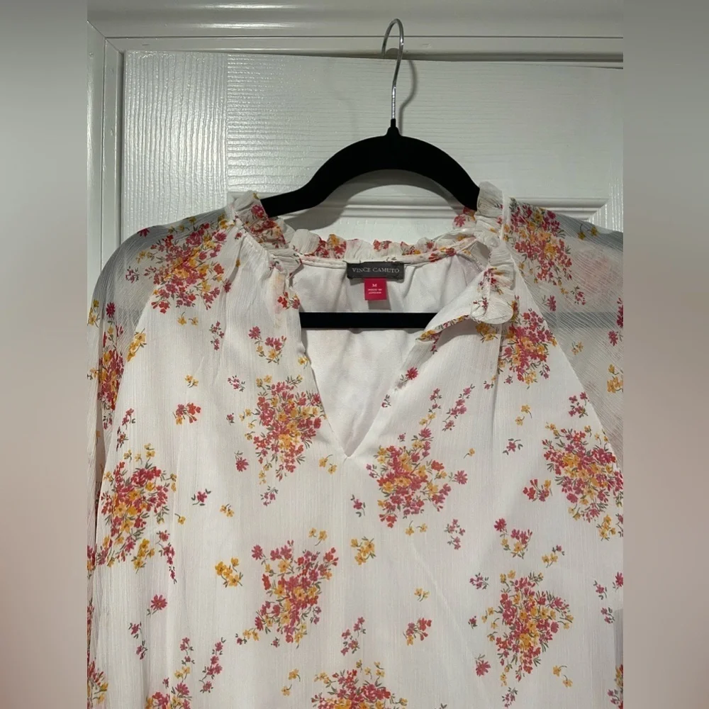 NWT Vince Camuto Size M White Floral Ruffle Flowy Long Sleeve Sheer Mini Dress